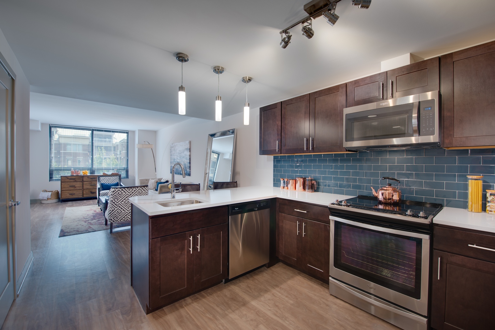THOUGHTFULLY DESIGNED APARTMENTS IN COLUMBIA, MD